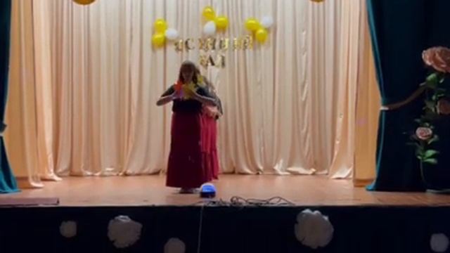 Танцевальный коллектив колледжа "Осенний вальс" смотреть онлайн