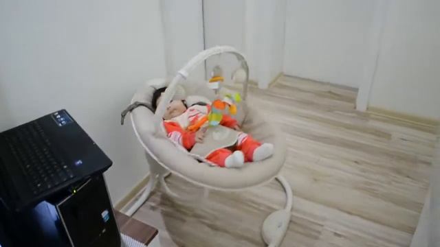 Dinky кресло качели Happy Baby смотреть онлайн