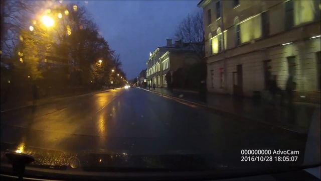 Кронштадт 28.10.2016 Пешеходы и лужа.. смотреть онлайн