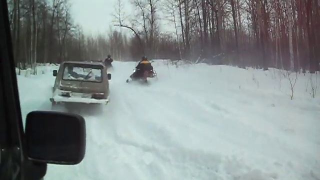 СНЕГОХОДЫ ВСЮ ДОРОГУ ВЗОРВАЛИ смотреть онлайн