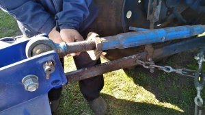 Трактор т 40, установка и регулировка фрезы по высоте, замер глубины пахоты