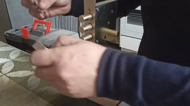 Вскрытие замка "Фурор" Китайского происхождения. смотреть онлайн