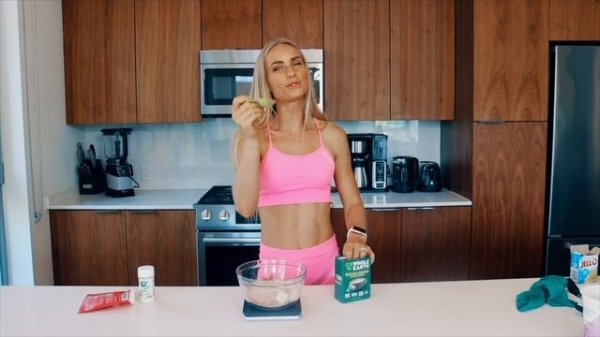 Low Calorie Protein Chocolate Chip Brownie Recipe *easy*