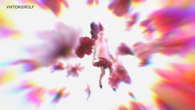 VIKTOR & ROLF FLOWERBOMB 2023 смотреть онлайн
