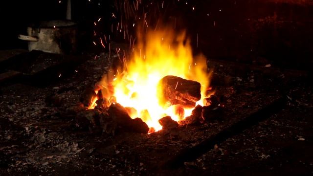 Ковка.Такая кованая скрутка удивит всех.Forging. Such Forged Twist Will Surprise Everyone.