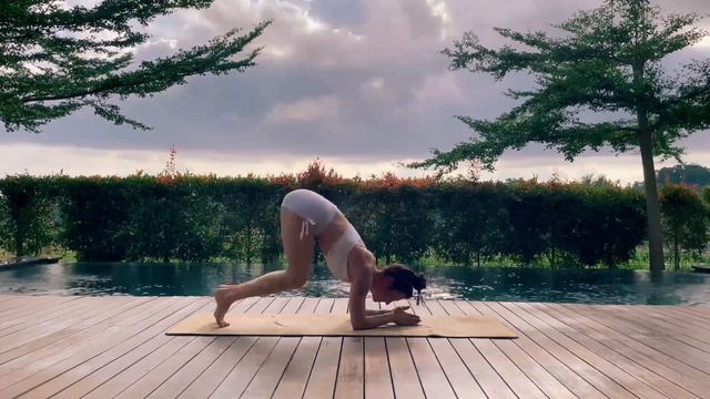 Yoga Inspiration: Intuitive Flow | Meghan Currie Yoga