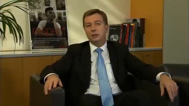 Part 3/3 - Interview with Didier Leroy, Toyota Motor Europe смотреть онлайн