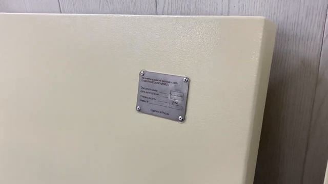 Самый не обычный цвет миниконтейнера для генератора. Вот такого ещё не было! смотреть онлайн