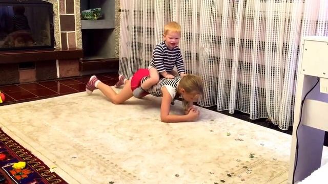 Очень художественная гимнастика. Смешные детки смотреть онлайн