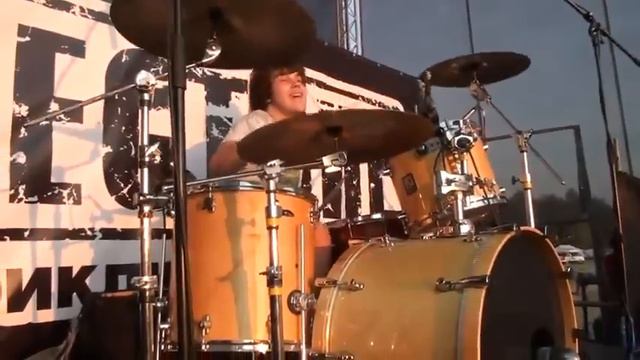 ZNAKI - Побежали (drum Cam, Bony Katt) @Nashestvie 2012.