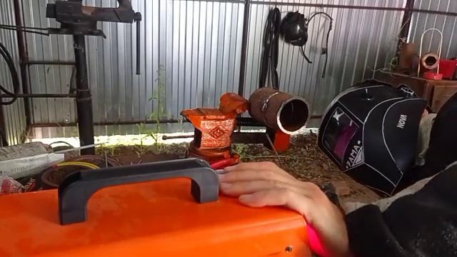 поварим трубу под НАКС СВАРОЧНЫМ аппаратом НЕОН ВД 163 смотреть онлайн