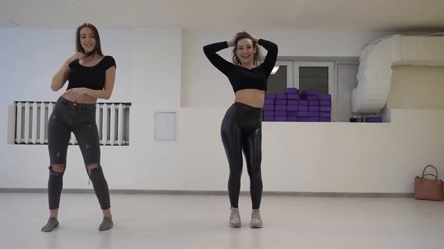 КАК НАУЧИТЬСЯ ТАНЦЕВАТЬ ?✔️ ПЕРВЫЙ УРОК С КРУТЫМИ ДВИЖЕНИЯМИ ? бачата, латина, стрип