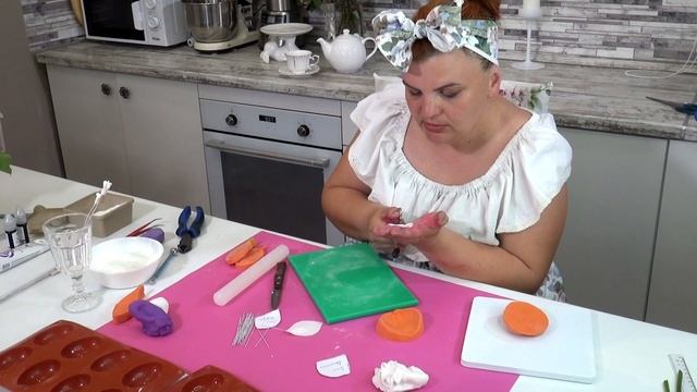 Невероятно красивый тюльпан из мастики! 2часть смотреть онлайн