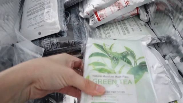 Распаковка огромной посылки из Южной Кореи! смотреть онлайн