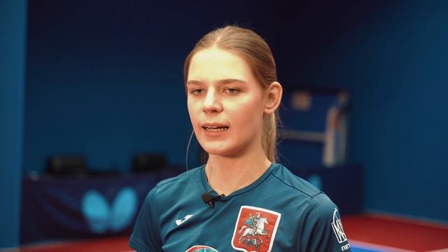 Азаренкова Дарья расскажет про длинные шипы без губки на ракетке, настольный теннис, мастер спорта смотреть онлайн