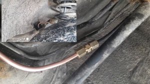 Ремонт с частичной заменой сгнившей магистральной тормозной трубки на автомобиле (ПЕРЕЗАГРУЗКА 2)