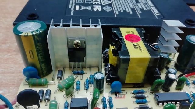 Разбираем зарядное устройство для KUGOO M4 PRO 17Ah смотреть онлайн