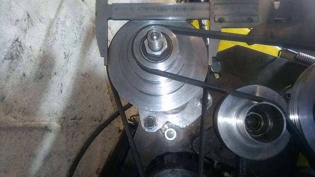 новые шкивы .поднял мощность корвет 402 угробил шестерню подачи. смотреть онлайн