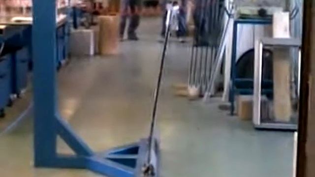 Стеклянные перила и ограждения Salibase 1010 тест на прочность) смотреть онлайн