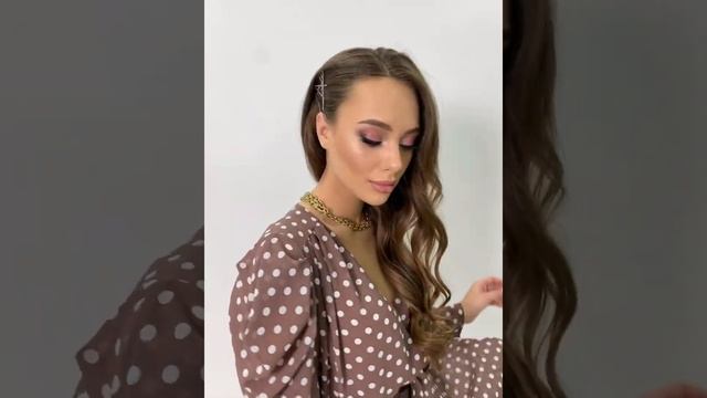 Романтичное шифоновое платье в горошек смотреть онлайн