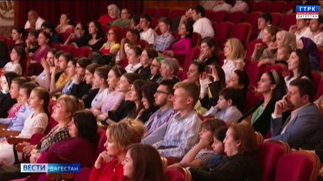 В Махачкале выступил ансамбль «Вайнах» смотреть онлайн