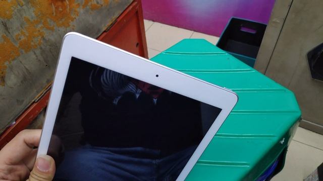 iPad 5 Wifi 128GB unit only HKZ2 смотреть онлайн