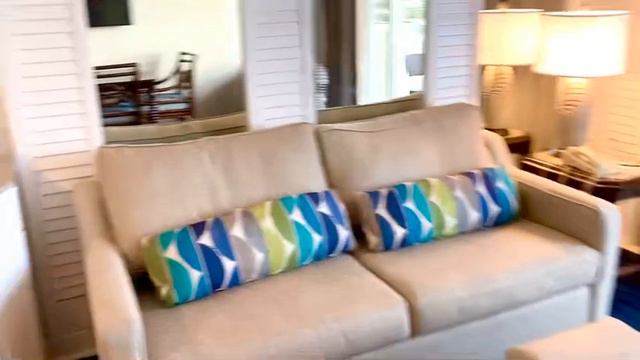 Tradewinds Island Grand Resort St. Pete Beach, Florida Room смотреть онлайн
