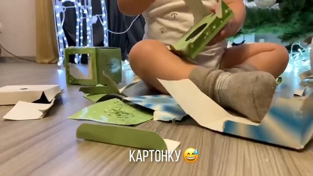 Алим сломал новогоднего оленя / В конце видео сюрприз / Наряжаем ёлку на НОВЫЙ ГОД 2019 смотреть онлайн
