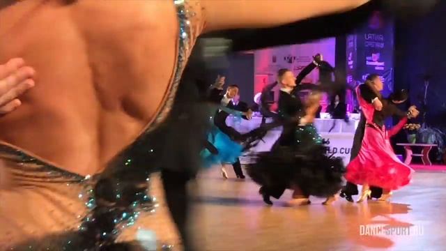 Dmitry Pleshkov - Anastasia Kulbeda, RUS, 1/4 English Waltz смотреть онлайн
