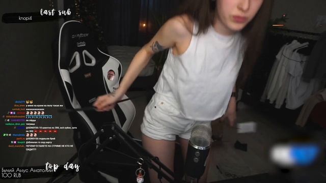 РОФЛЯНАЯ РАСПАКОВКА ПОСЫЛОК С ГЕНСУХОЙ | ИНФА О МЕРЧЕ | СЕРЕЖА УВЁЗ НАТАШУ В ДУРКУ смотреть онлайн