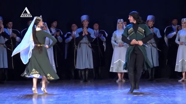 State Song and Dance Ensemble of Abkhazia (Аҿар рыкәашара) смотреть онлайн