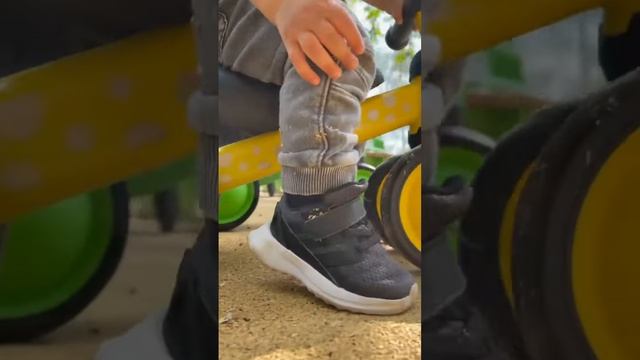 Беговел каталка TILLY Balance 6 Goody смотреть онлайн