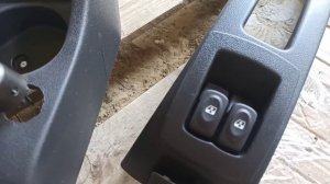 Снятие тоннеля пола ЛАРГУС. USB розетка для гаджетов.