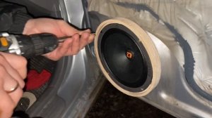 Замена штатных динамиков в Hyundai Accent на DL Audio Raven 165 V.2