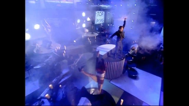 Ricky Martin - Livin la Vida Loca (Top of the Pops) [HD] смотреть онлайн