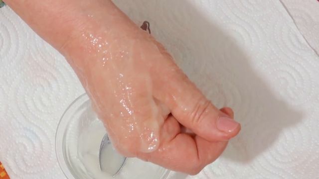 Старые Сухие Морщинистые Руки Превращаются в Молодые Маска Для Рук смотреть онлайн