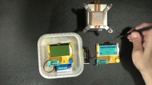 Неправильная и правильная калибровка Транзистор тестер ESR Meter Mega328