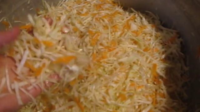 Квашеная капуста в собственном соку, классический рецепт смотреть онлайн