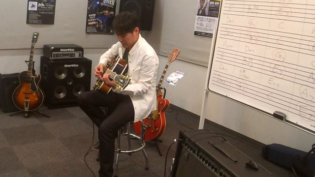【特別編】Gibson『L5 CES』を菅野義孝さんに試奏してもらいました。 смотреть онлайн