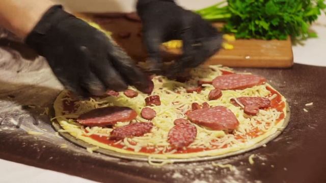 ПИЦЦА АССОРТИ вкуснейшная и простая пицца! РЕЦЕПТЫ СМАЙЛ смотреть онлайн