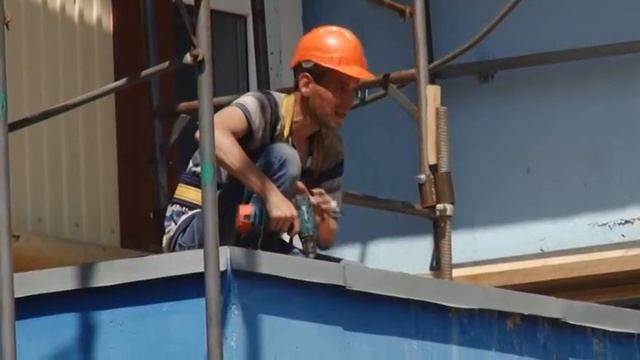 В Заинске идет капитальный ремонт домов смотреть онлайн