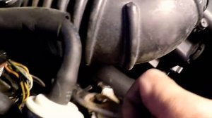 08 Mazda CX7 How to change spark plugs and coils part pt1