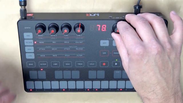 IK Multimedia UNO Synth - Jamming with Factory Presets (sounds only) смотреть онлайн