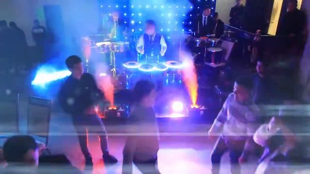 DRUM SHOW хизматингизда! Dj! Саксофон мохир созондалар🎷🎶🥁
Хонан смотреть онлайн