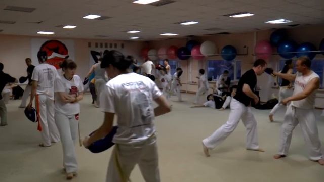 Capoeira Camara в Туле. Семинар с Дмитрием Ершовым (Professor Cicatriz). Часть 11 смотреть онлайн