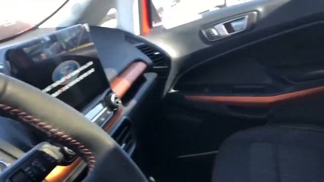 2022 Ford EcoSport SE смотреть онлайн