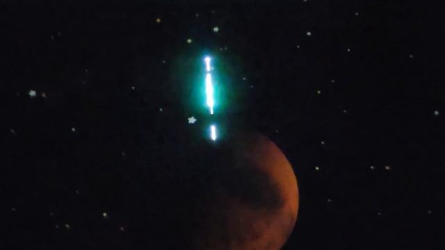 'Life on Mars?' by David Bowie at a Jacksonville, Florida laser show - March, 2024. смотреть онлайн