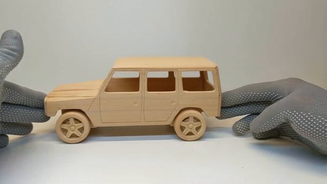 Mercedes G-Class. Geländewagen Изготовление модели из дерева. Масштаб 1:18