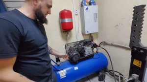 Лучший компрессор для шиномонтажа  Remeza СБ4/С-200.LB40