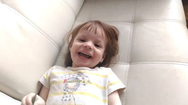 Прикольный смех ребенка смотреть онлайн